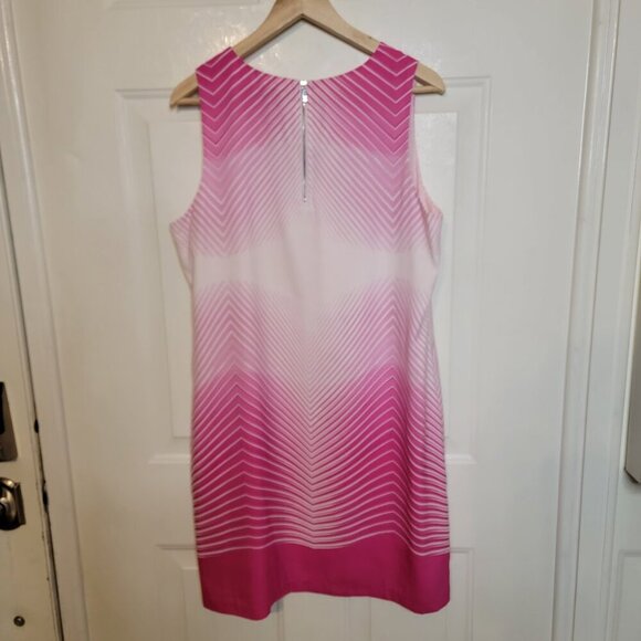 Vince Camuto Pink Chevron Ombre Shift Dress Size 12 | Sleeveless Work to Weekend - Picture 9 of 9